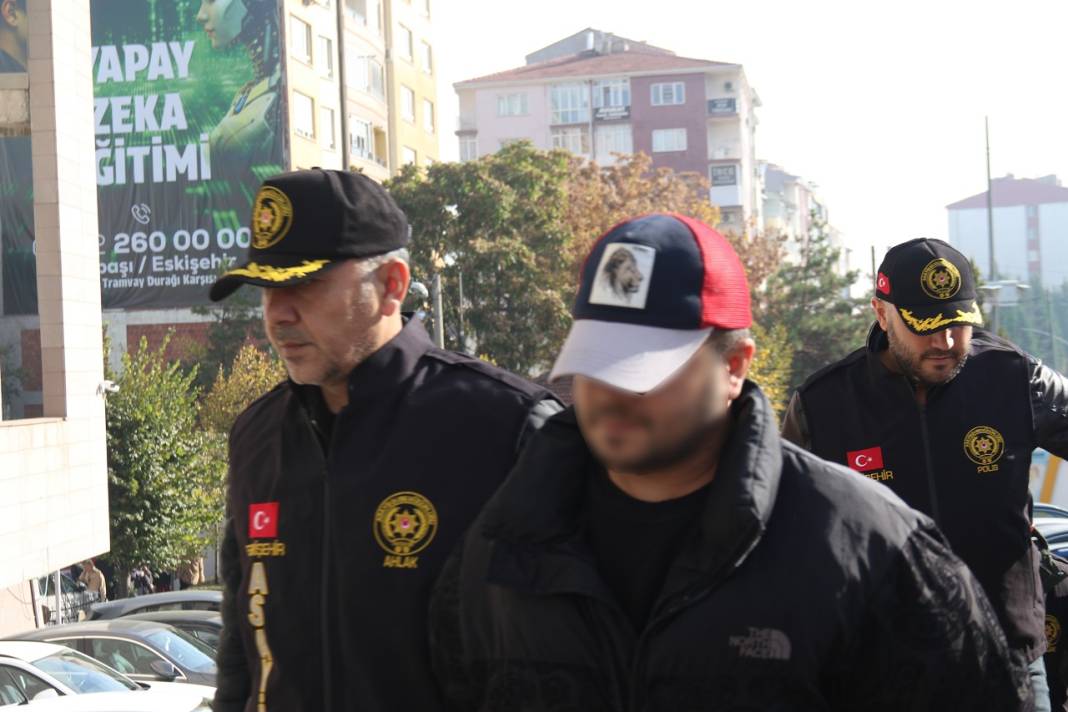 Büyük fuhuş operasyonu: 18 kişi tutuklandı! 4